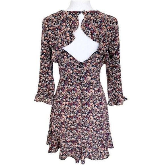 Topshop Women's Size 6 Ditsy Floral V Neck Ruffle Cut Out Back Mini Dress - Picture 2 of 10